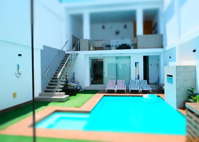 Casa Beach 4 Dormitorios - Puerto Malabrigo Piscina Surf Chicama Playa Ola Izquierda Mas Larga Del Mundo - Minimo Tres Noches